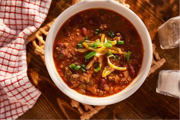 Easy Slow Cooker Chili